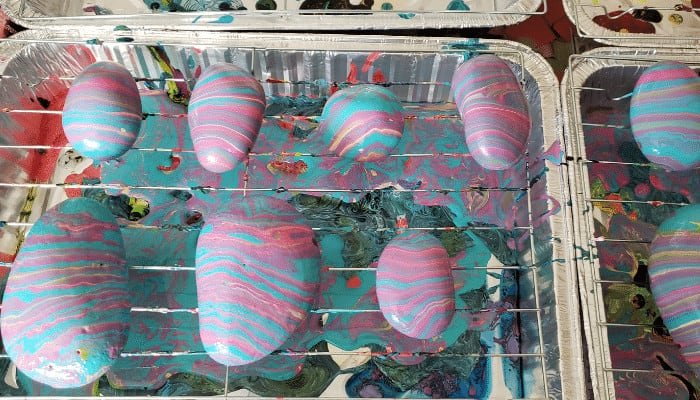 What You Need To Know About Paint Pouring Crafts - Rock Painting Guide